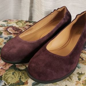 Maroon hard sole slip-on shoe